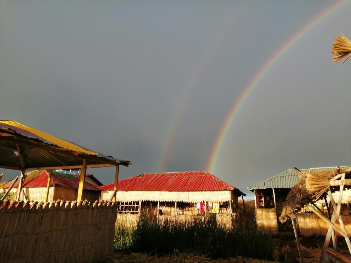Urosfood & Titiqaqa Lodge Exterior photo
