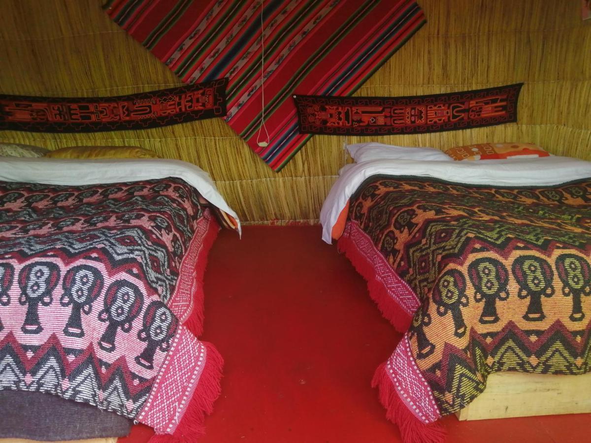 Urosfood & Titiqaqa Lodge Exterior photo